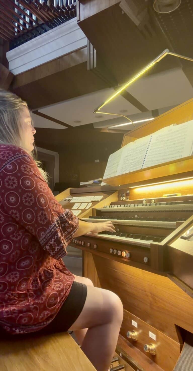 Liszt Organistin Eberbacher Orgelsommer