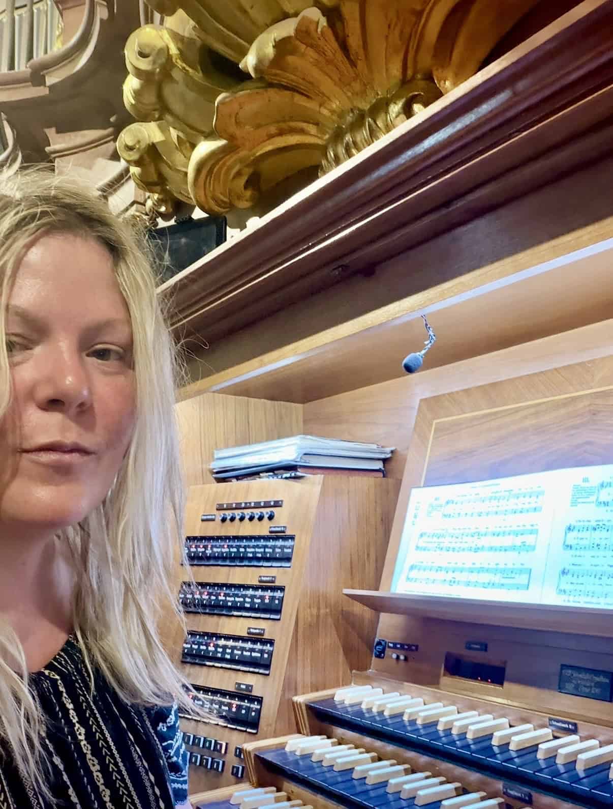 Organistin Jehmlich Orgel Budapest